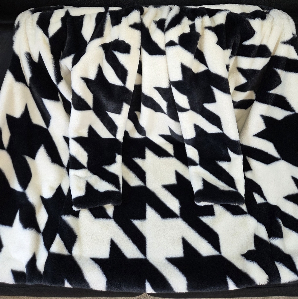 SERGIO HUDSON X TARGET COLLAB Houndstooth Coat Size XS. - Picture 4 of 8